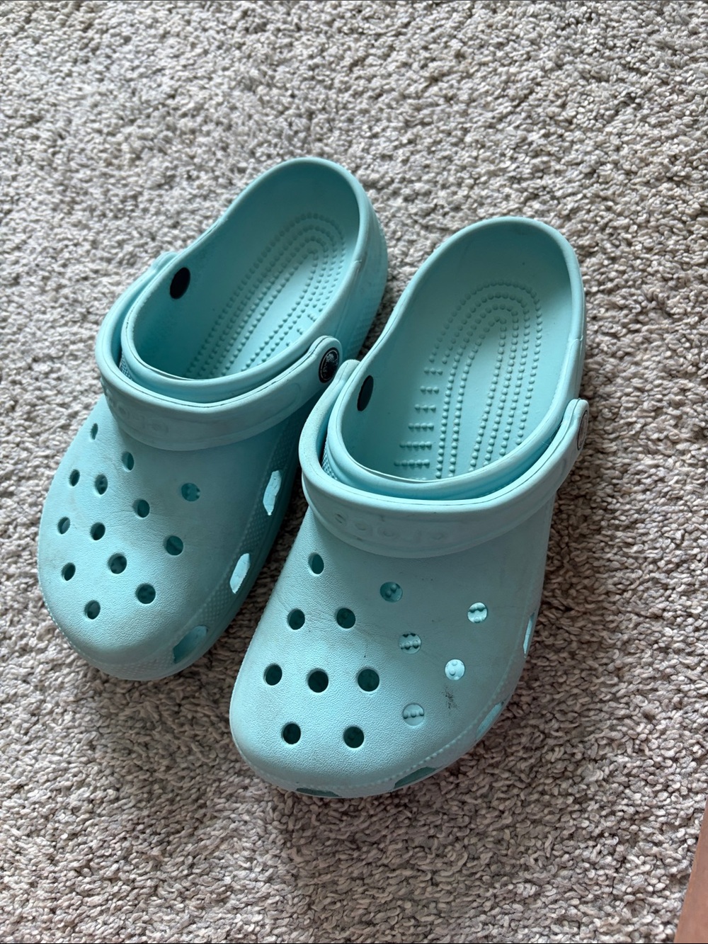 CROCS Classic Clog in Aqua
